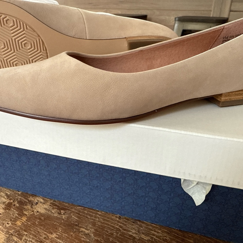 New Caslon shoes size 9